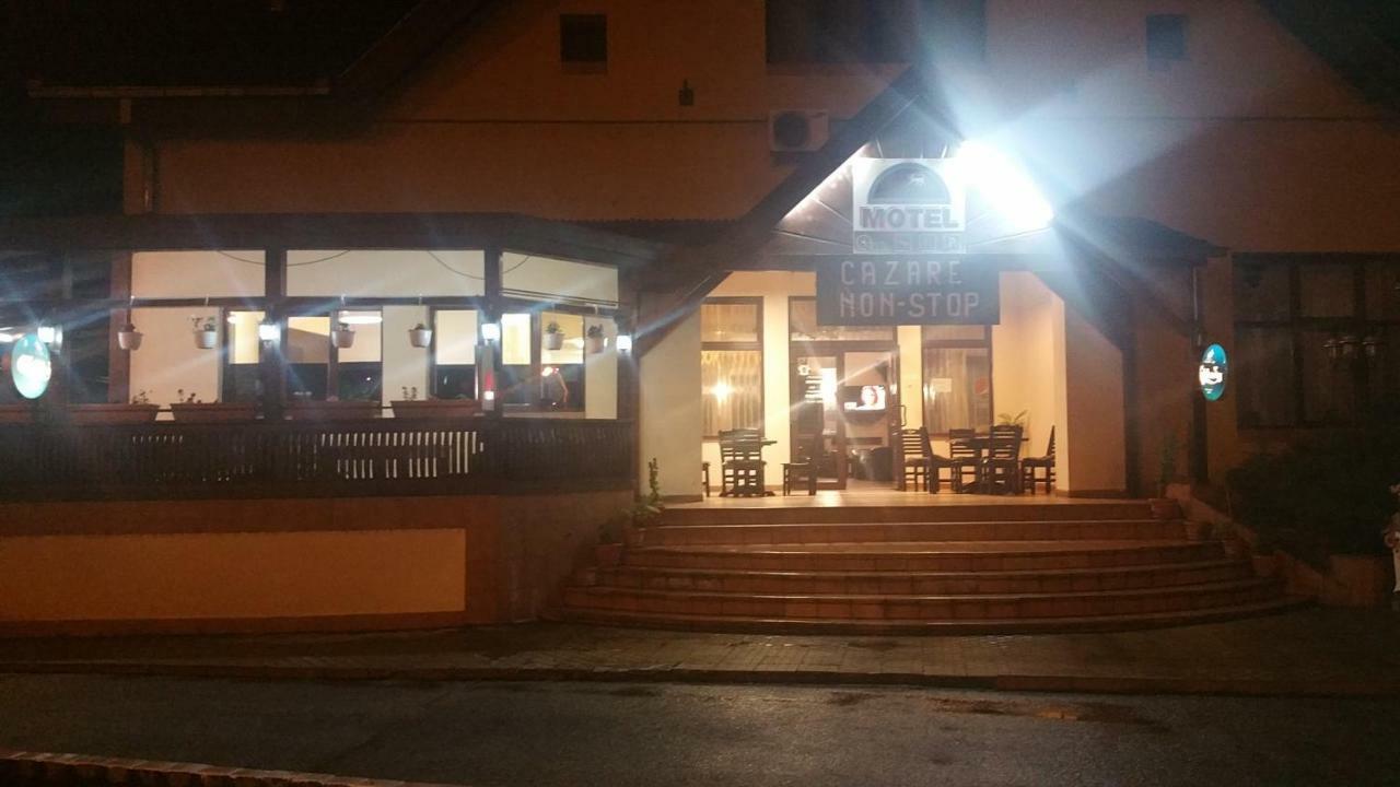 Motel Restaurant Lowe Deva Esterno foto