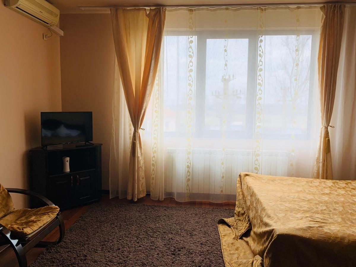 Motel Restaurant Lowe Deva Esterno foto